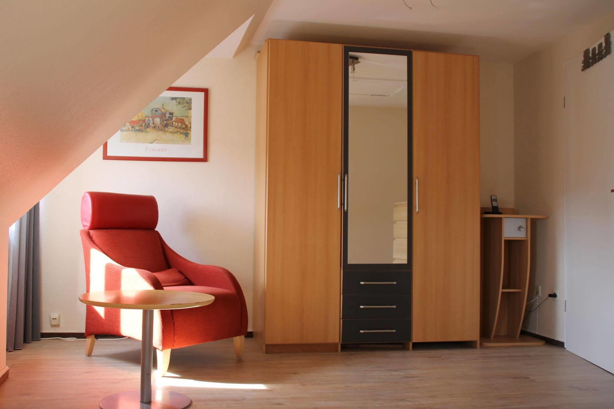 Residenz Hotel Neu Wulmstorf Bagian luar foto